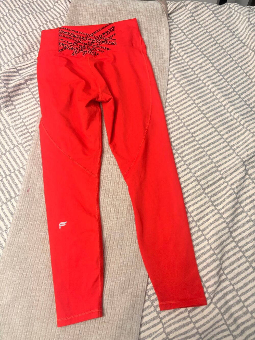 Women’s Red Fabletics Leggings